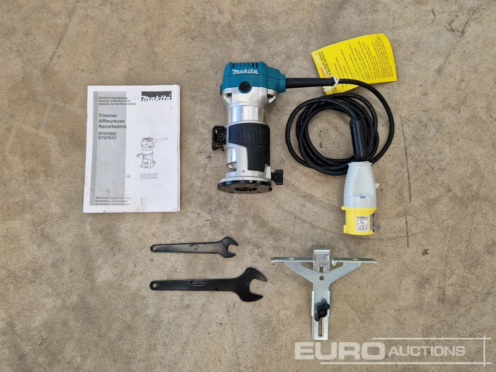 Unused Makita RT0700C 110v Router - Equipo de construcción: foto 2 Unused Makita RT0700C 110v Router - Equipo de construcción: foto 2