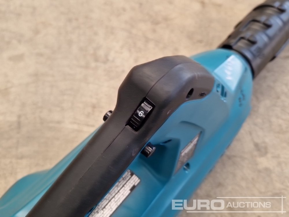 Equipo de construcción Unused Makita XBU02 36v (2x18v) XLT Cordless Blower (Body Only): foto 11