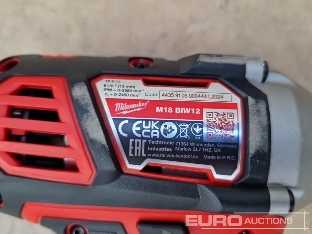 Equipo de construcción Unused Milwaukee M18 1/2 Cordless Impact Wrench (Body Only): foto 11