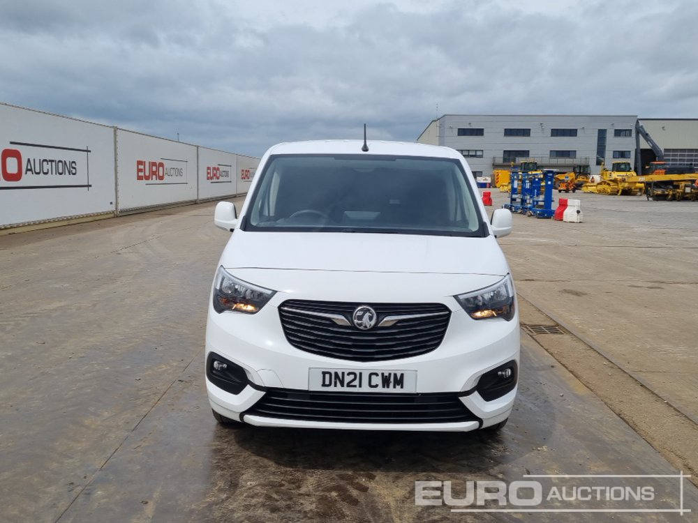 Furgoneta pequeña Vauxhall Combo: foto 8