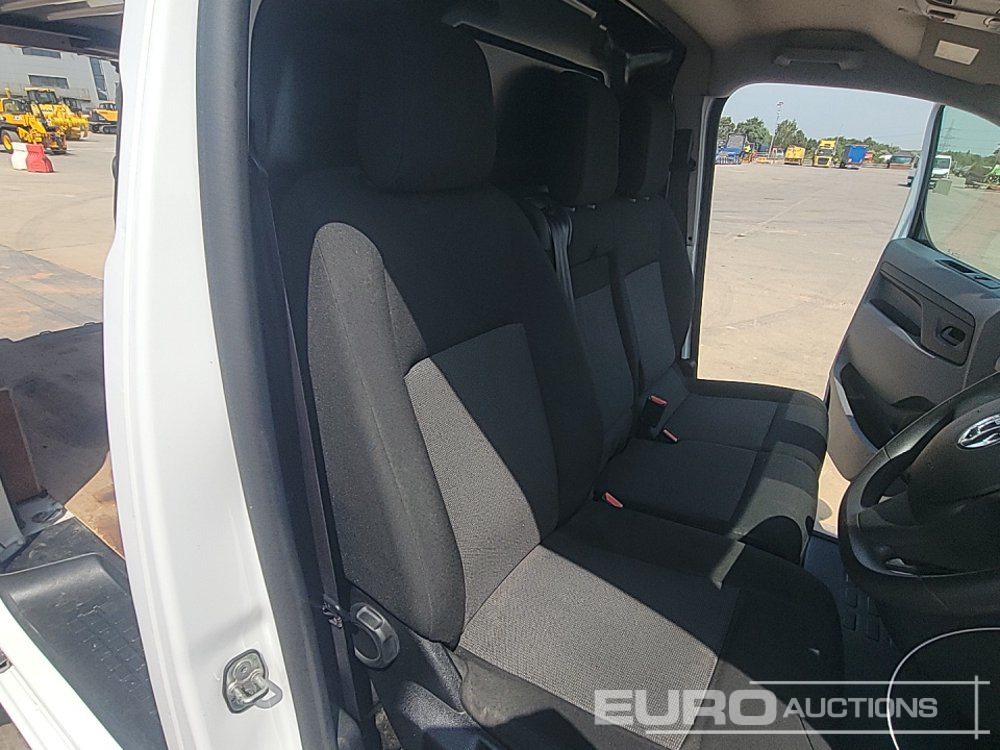 Furgoneta pequeña Vauxhall Vivaro: foto 27