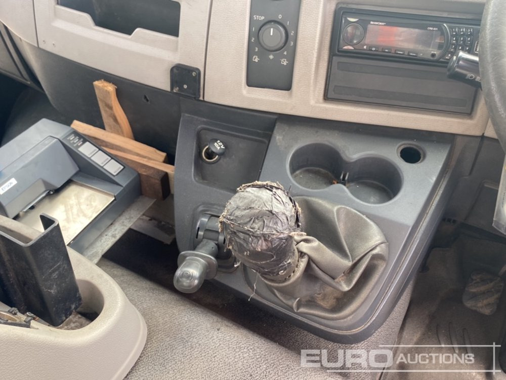 Camión cisterna Volvo FL-240: foto 34