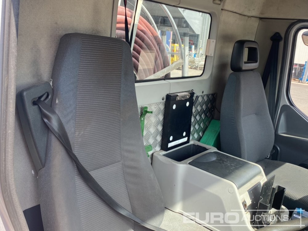 Camión cisterna Volvo FL-240: foto 29
