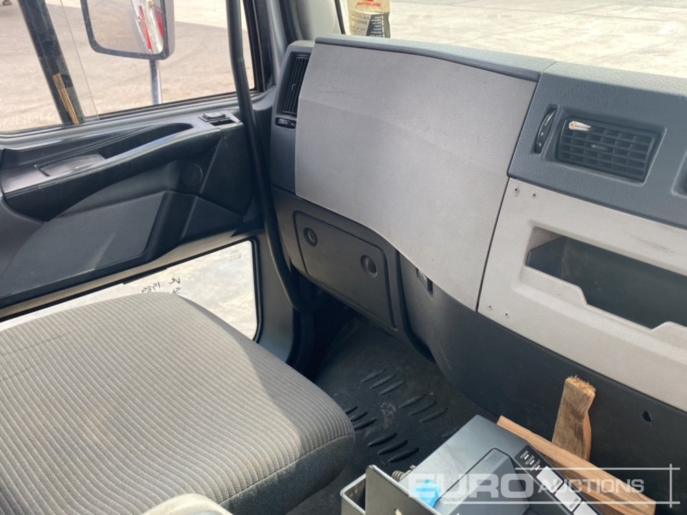 Camión cisterna Volvo FL-240: foto 31
