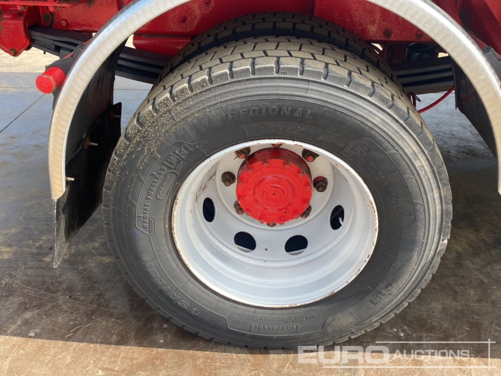 Camión cisterna Volvo FL-240: foto 12