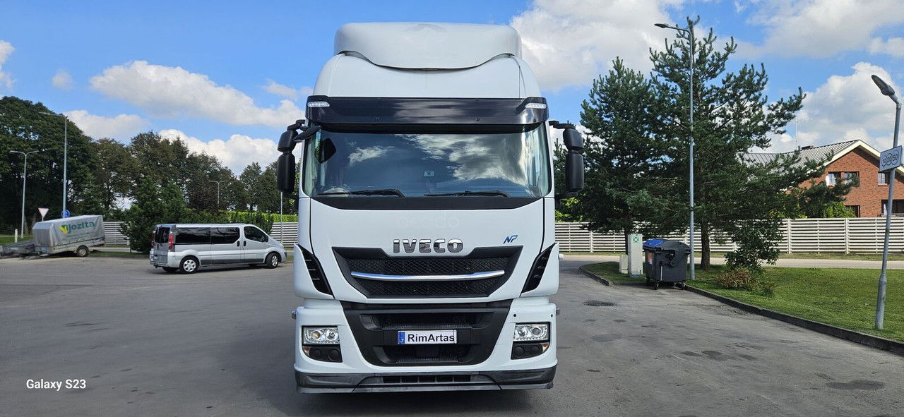 Iveco Stralis 400 CNG - Cabeza tractora: foto 5 Iveco Stralis 400 CNG - Cabeza tractora: foto 5
