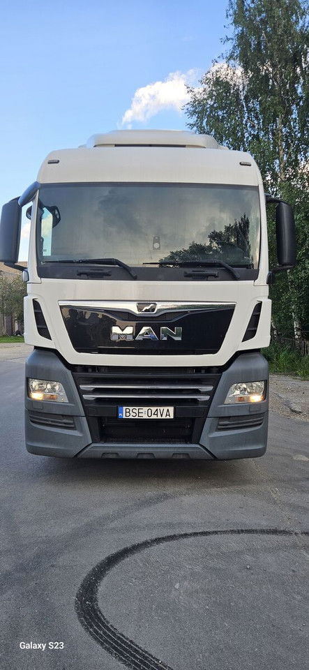MAN TGX 26 26.470 - Cabeza tractora: foto 2 MAN TGX 26 26.470 - Cabeza tractora: foto 2