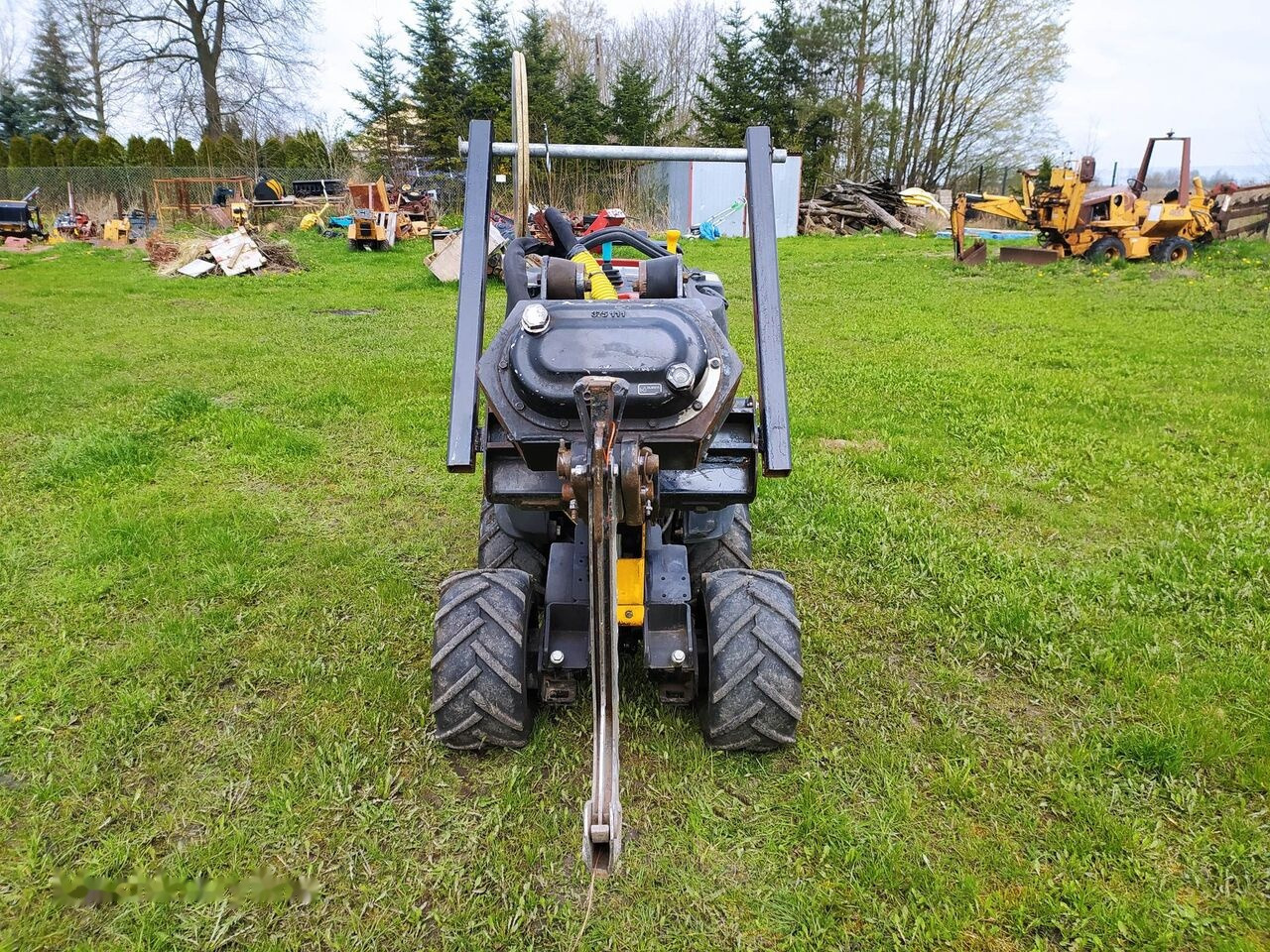 Zanjadora Ditch-Witch Zahn R300: foto 7 Zanjadora Ditch-Witch Zahn R300: foto 7