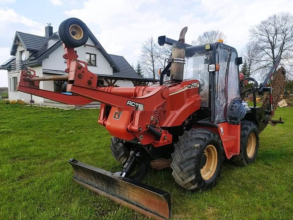 Zanjadora Ditch-Witch Zahn R300: foto 17 Zanjadora Ditch-Witch Zahn R300: foto 17