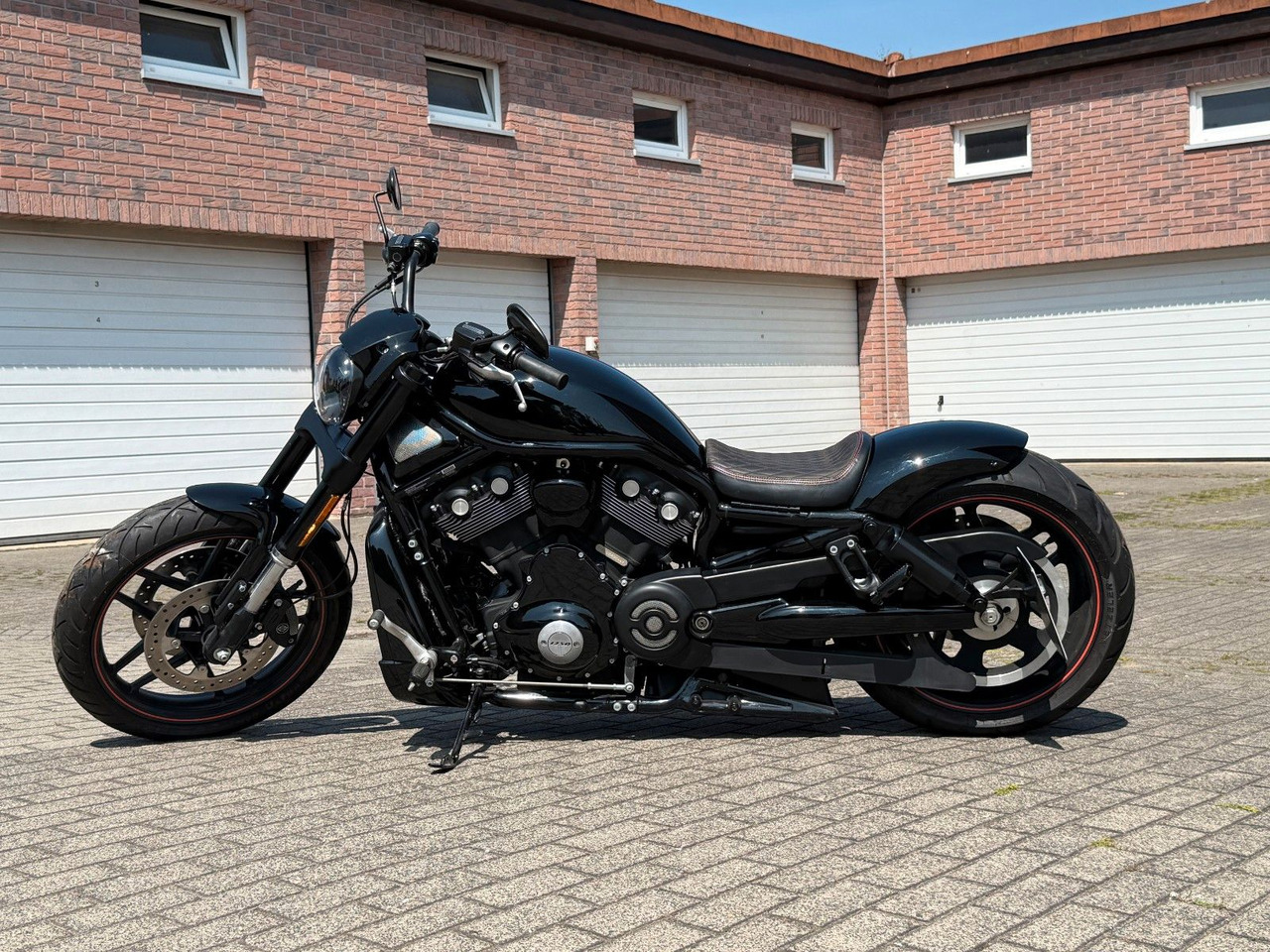 Harley-Davidson Night Rod - Motocicleta: foto 1 Harley-Davidson Night Rod - Motocicleta: foto 1