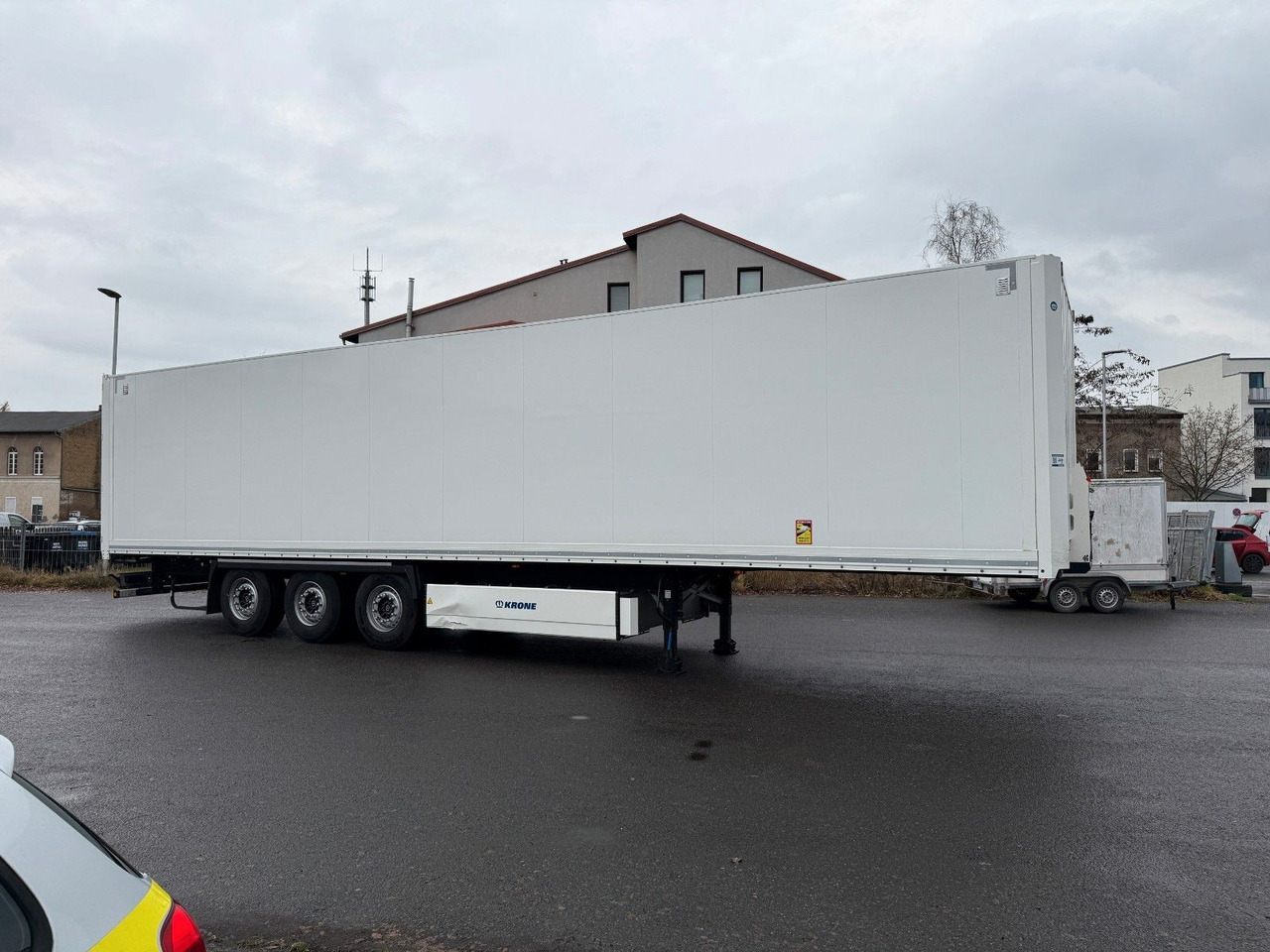 Krone SD/KOFFER/LIFTACHSE - Semirremolque caja cerrada: foto 3 Krone SD/KOFFER/LIFTACHSE - Semirremolque caja cerrada: foto 3