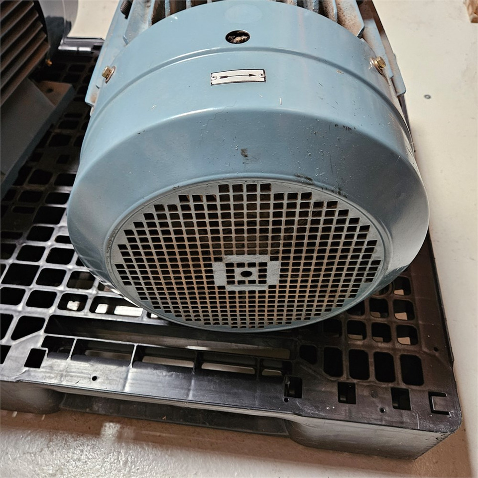 ABB M2QA180L4A (B35) - Máquina herramienta: foto 5 ABB M2QA180L4A (B35) - Máquina herramienta: foto 5