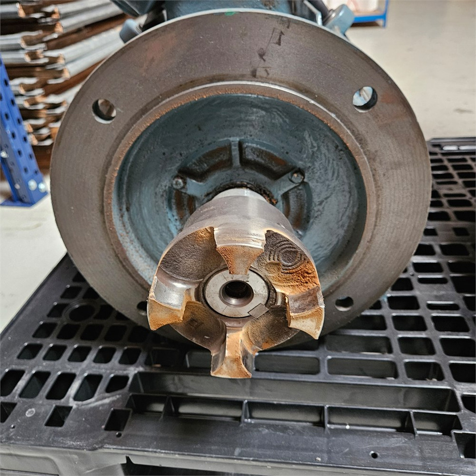 ABB M2QA180L4A (B35) - Máquina herramienta: foto 2 ABB M2QA180L4A (B35) - Máquina herramienta: foto 2