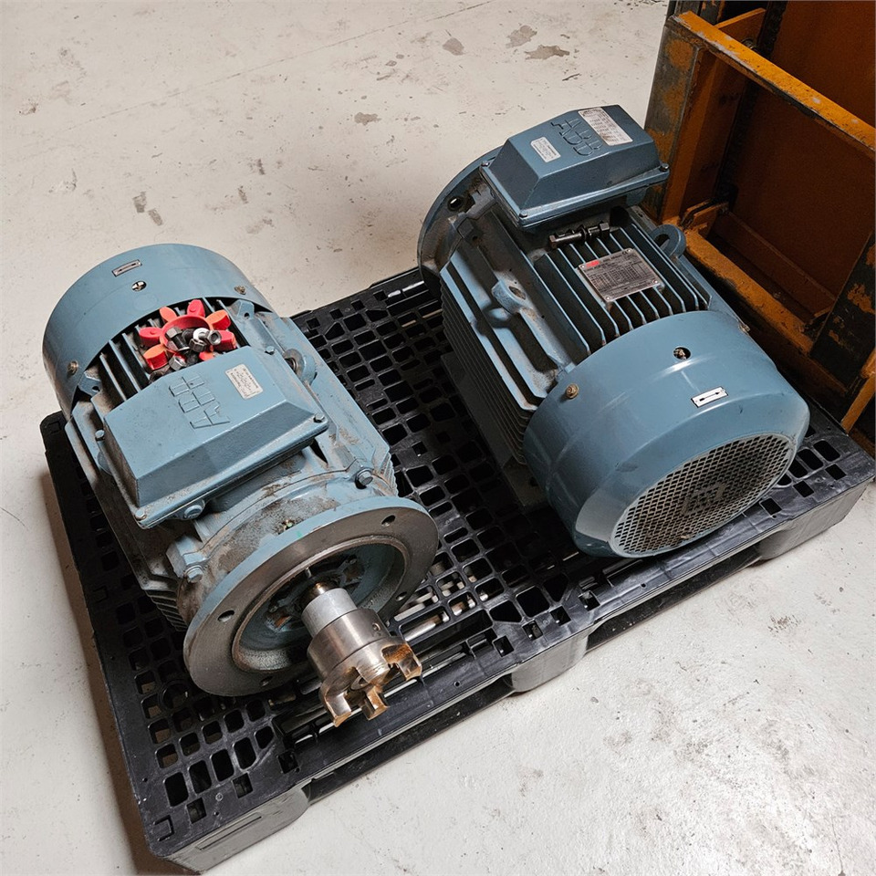 ABB M2QA180L4A (B35) - Máquina herramienta: foto 1 ABB M2QA180L4A (B35) - Máquina herramienta: foto 1