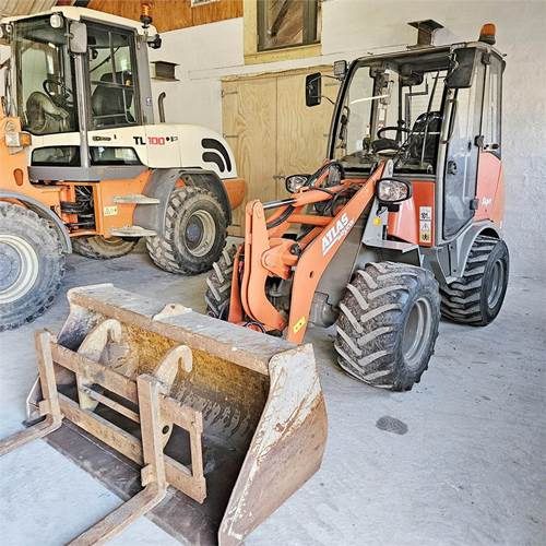 Atlas Weycor AR35 Super - Cargadora de ruedas: foto 1 Atlas Weycor AR35 Super - Cargadora de ruedas: foto 1