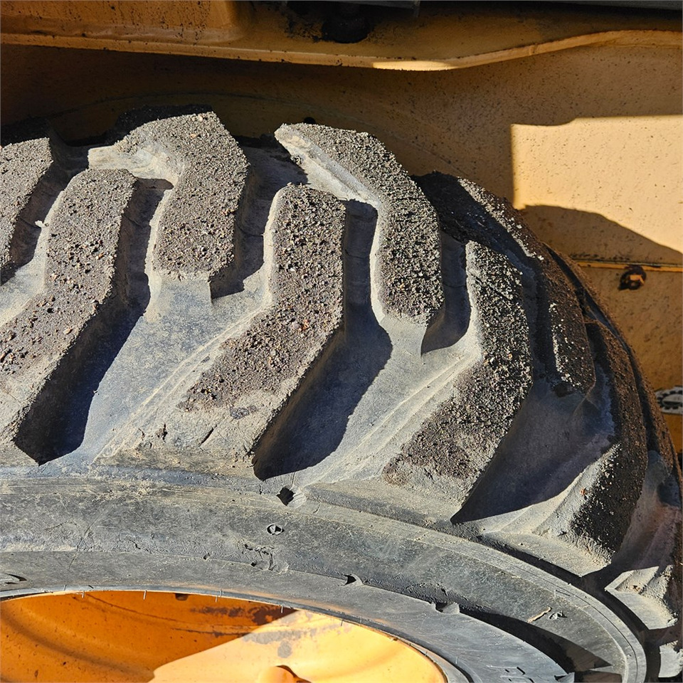Minicargadora Bobcat Mustang 2044: foto 29