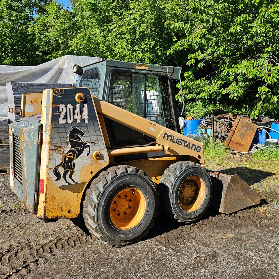 Bobcat Mustang 2044 - Minicargadora: foto 4 Bobcat Mustang 2044 - Minicargadora: foto 4