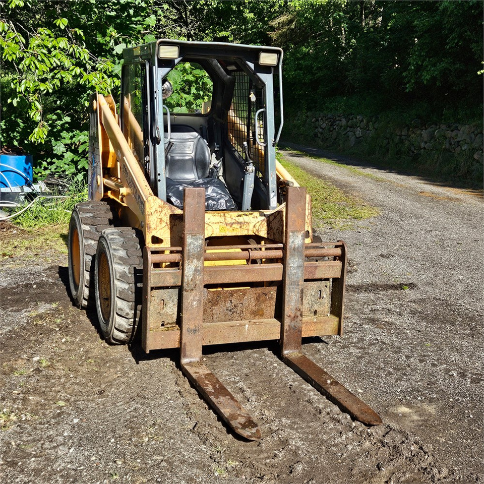 Minicargadora Bobcat Mustang 2044: foto 7