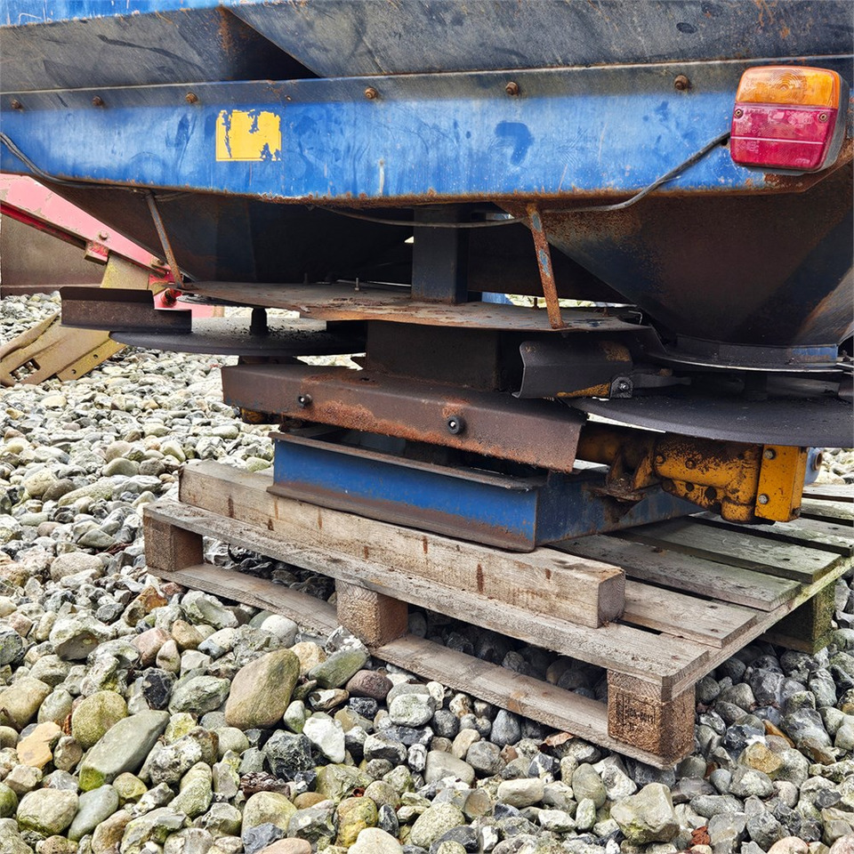 Maquinaria para fertilización Bogballe E 1500: foto 7