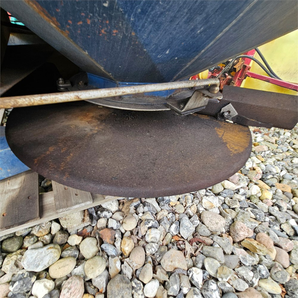 Maquinaria para fertilización Bogballe E 1500: foto 8