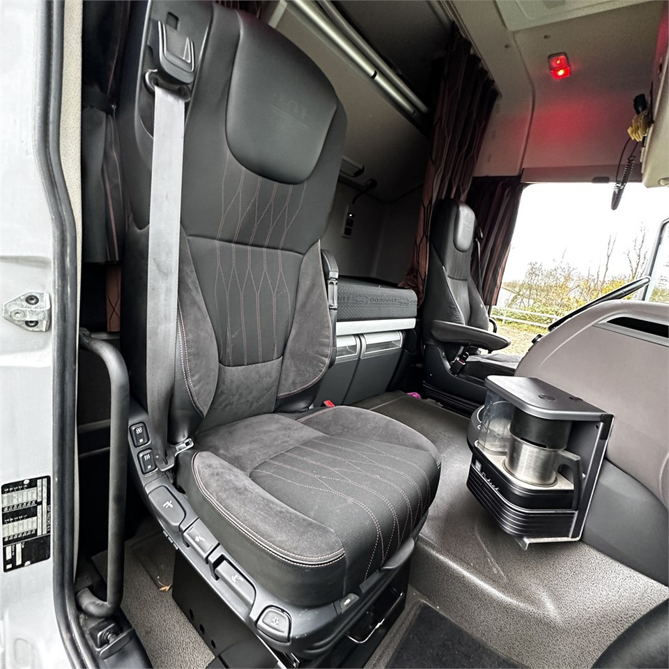Cabeza tractora DAF XF-Serien FTS: foto 23