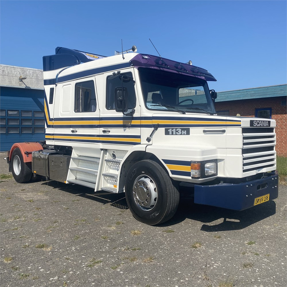 Cabeza tractora Scania 113 H: foto 1