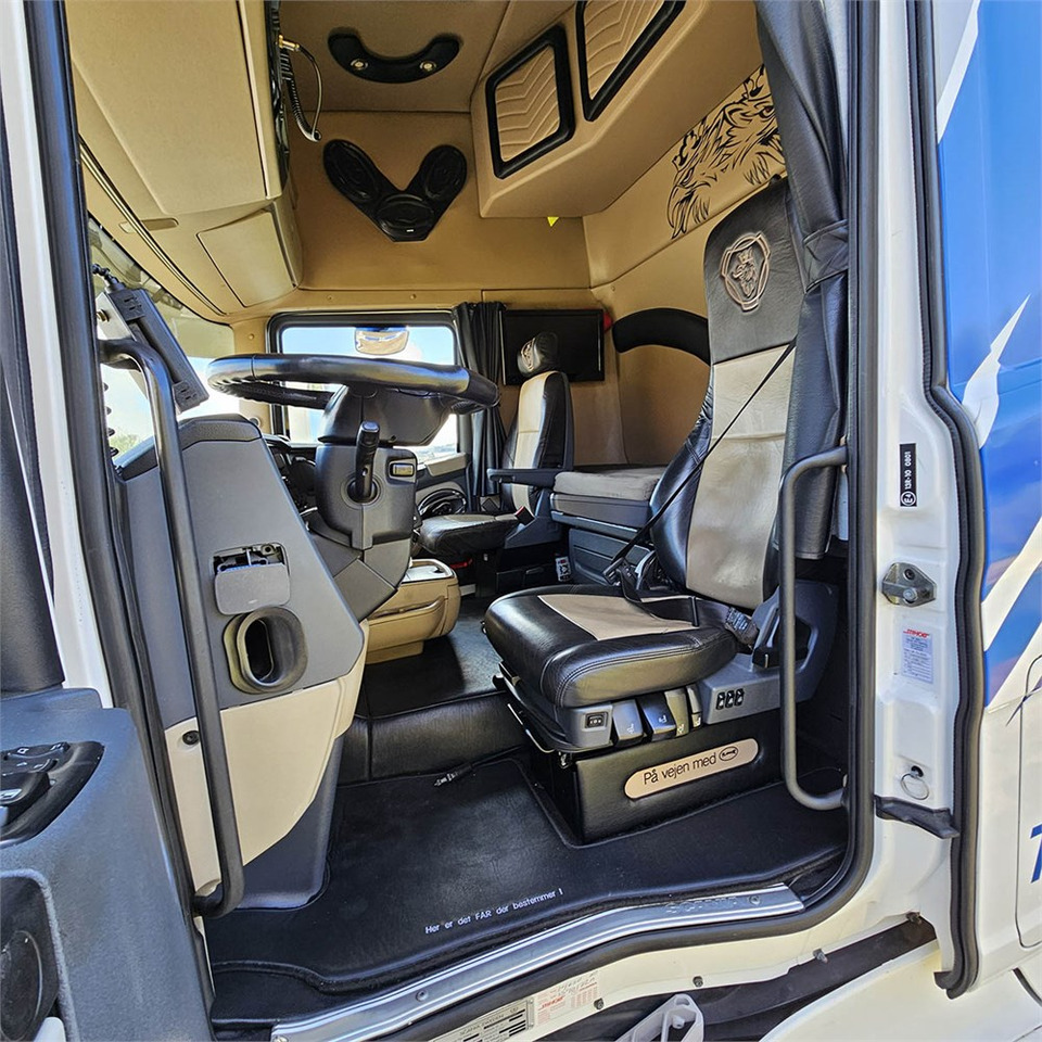 Cabeza tractora Scania R 560 LA6X2 4MNB: foto 10
