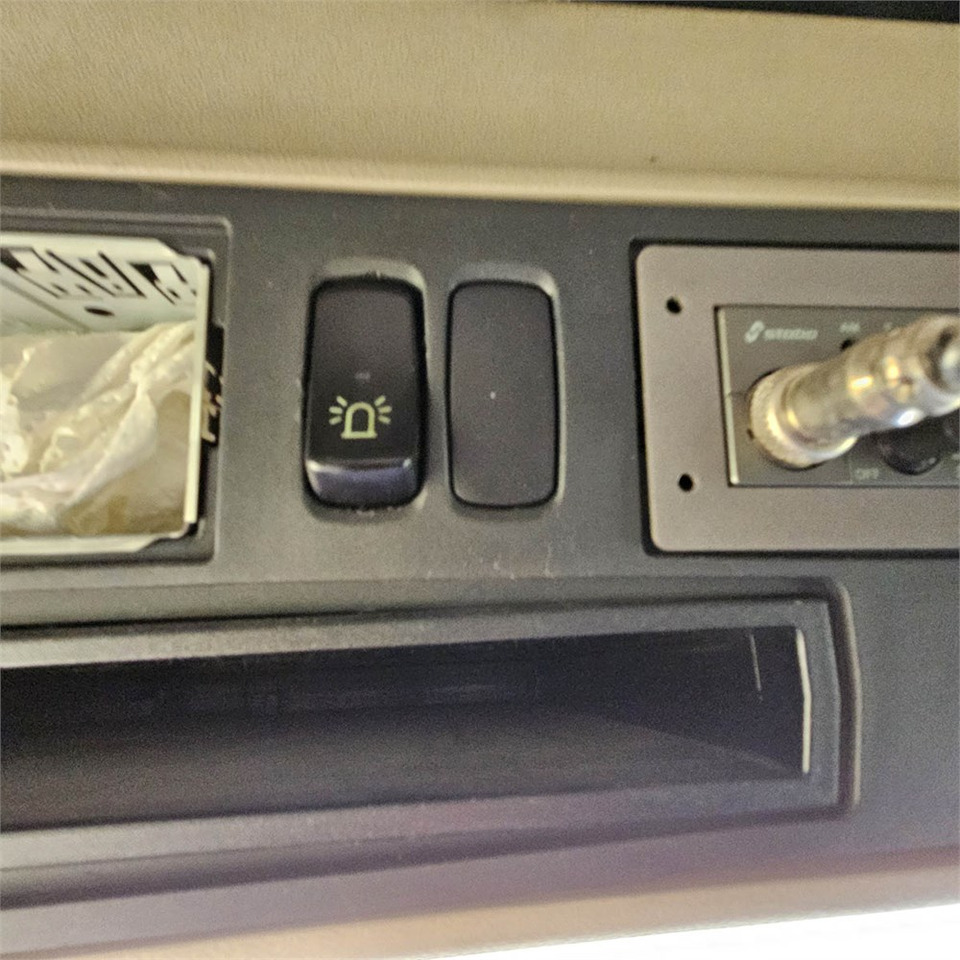 Cabeza tractora Scania R 560 LA6X2 HNB: foto 28