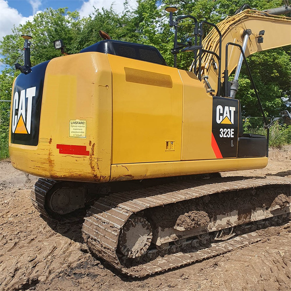 Excavadora de cadenas Caterpillar 323 EL: foto 13