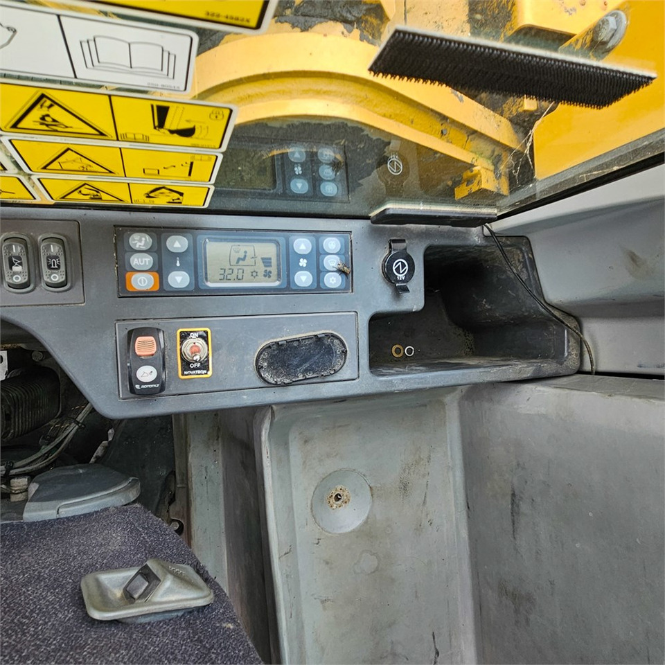 Excavadora de cadenas Caterpillar 325 FLCR: foto 21