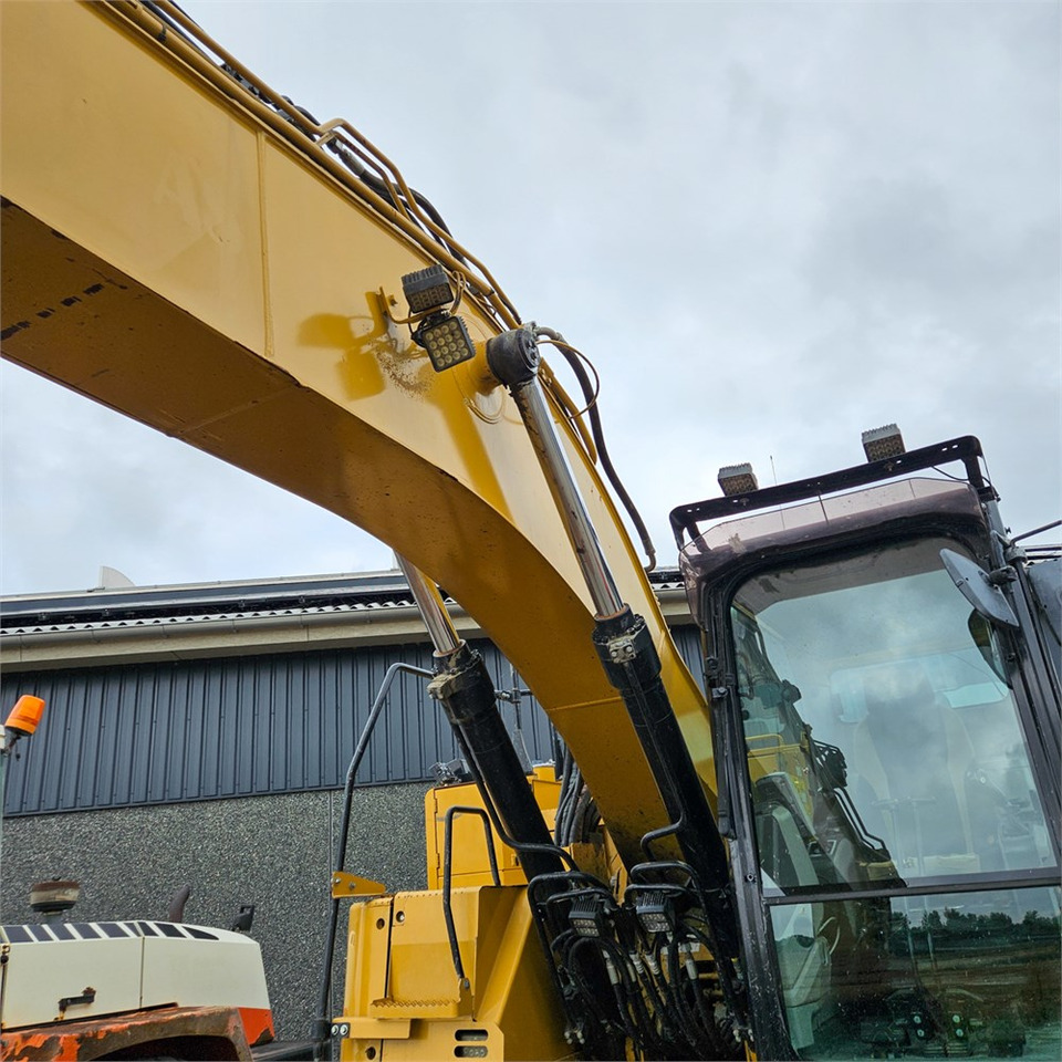 Excavadora de cadenas Caterpillar 325 FLCR: foto 33