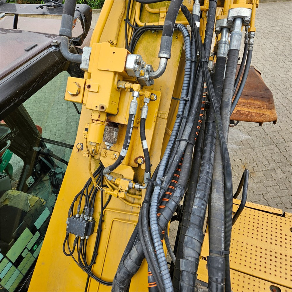 Excavadora de cadenas Caterpillar 325 FLCR: foto 40