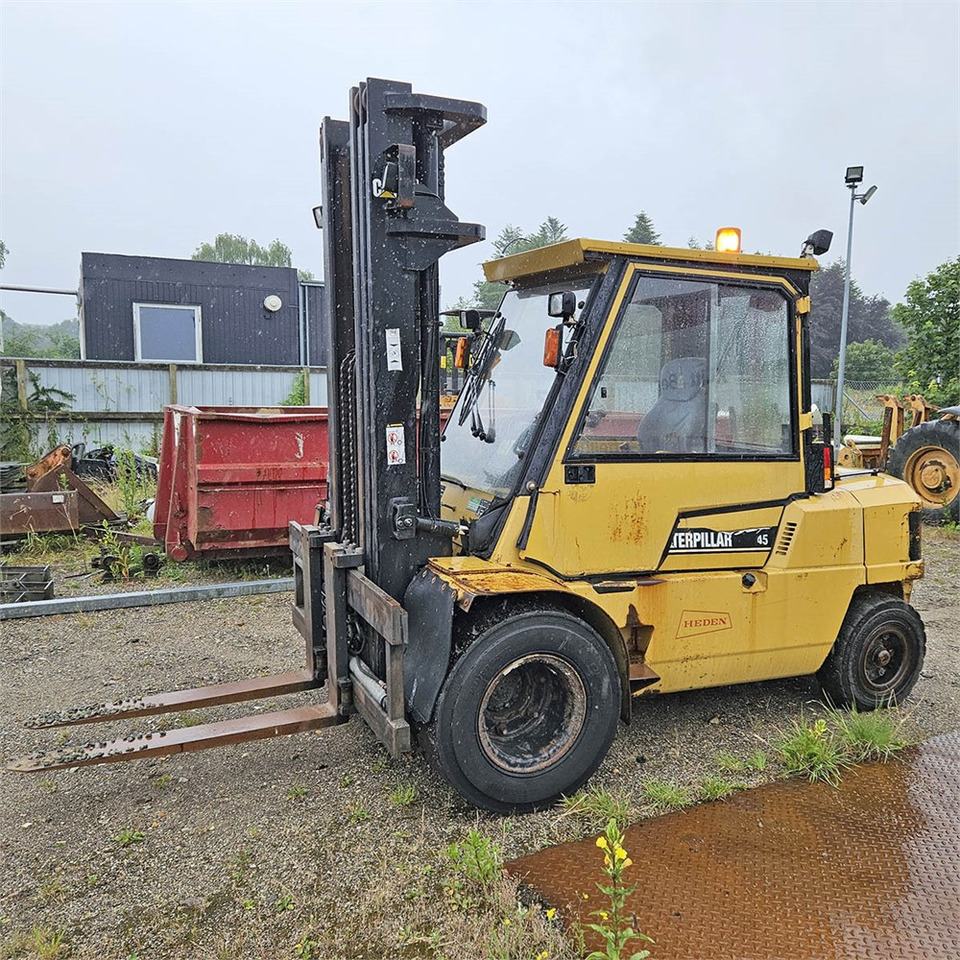 Caterpillar DP45 - Carretilla elevadora: foto 1 Caterpillar DP45 - Carretilla elevadora: foto 1