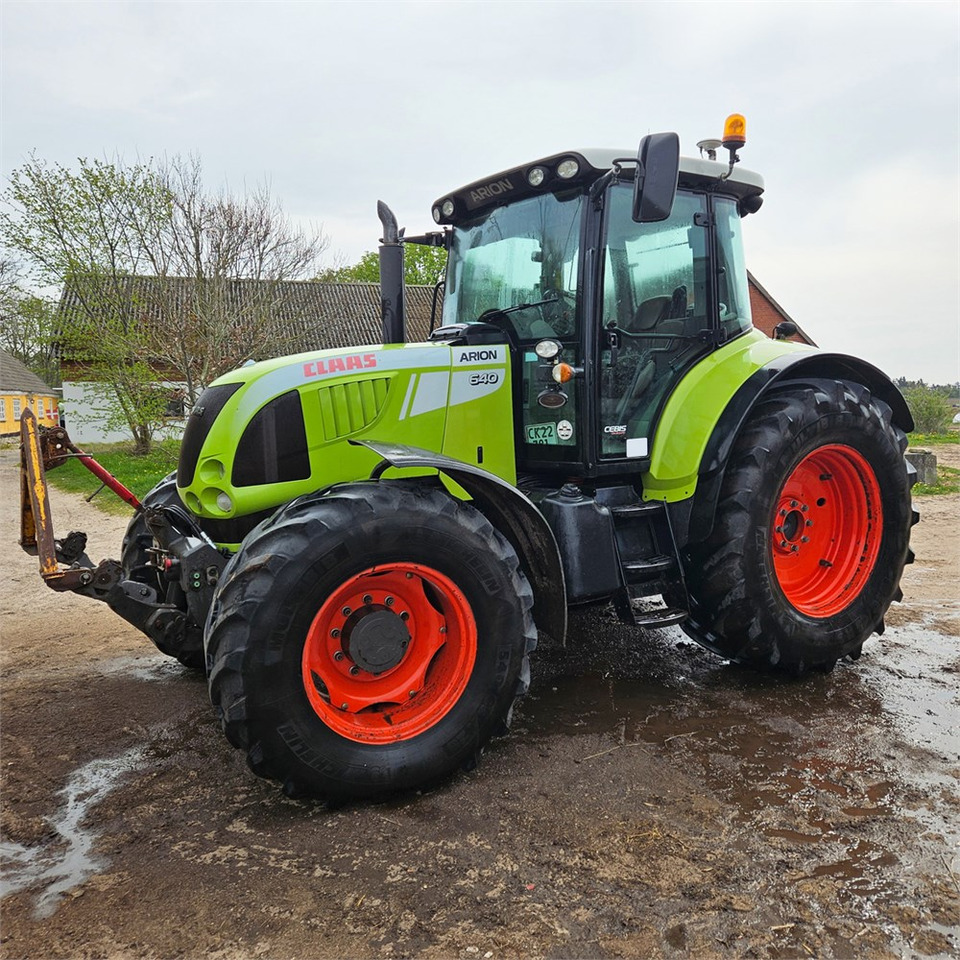 Claas Arion 640 - Tractor: foto 1 Claas Arion 640 - Tractor: foto 1