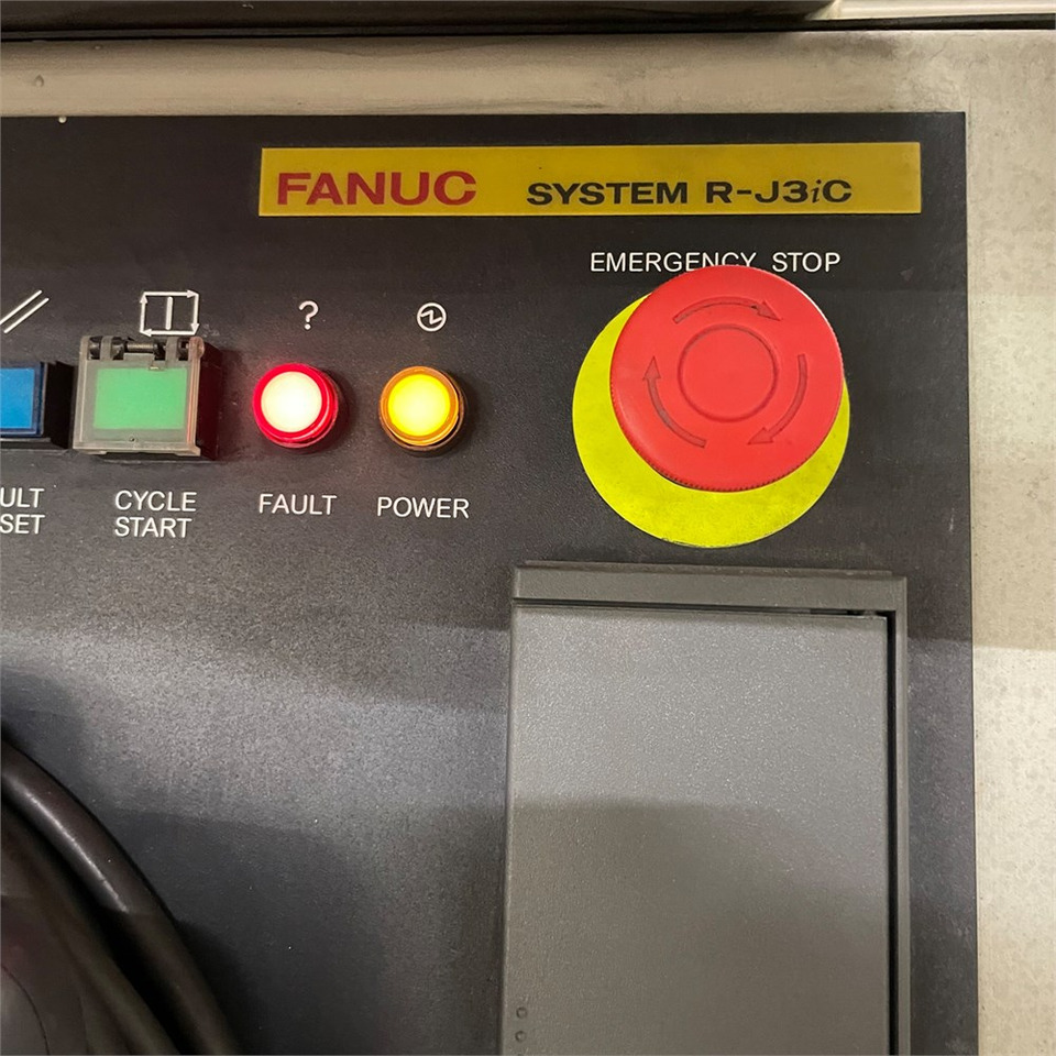 Fanuc Robot ARC Mate 120 iB - Equipo de soldadura: foto 4 Fanuc Robot ARC Mate 120 iB - Equipo de soldadura: foto 4