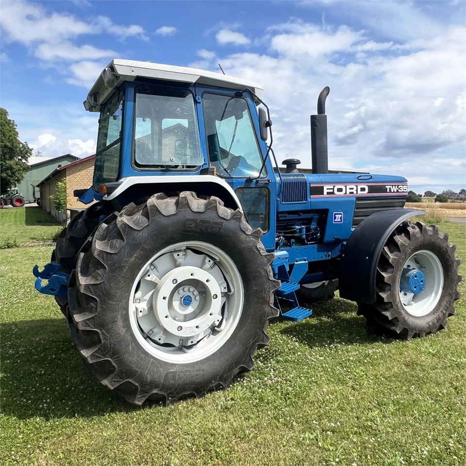 Ford TW 35 - Tractor: foto 4 Ford TW 35 - Tractor: foto 4