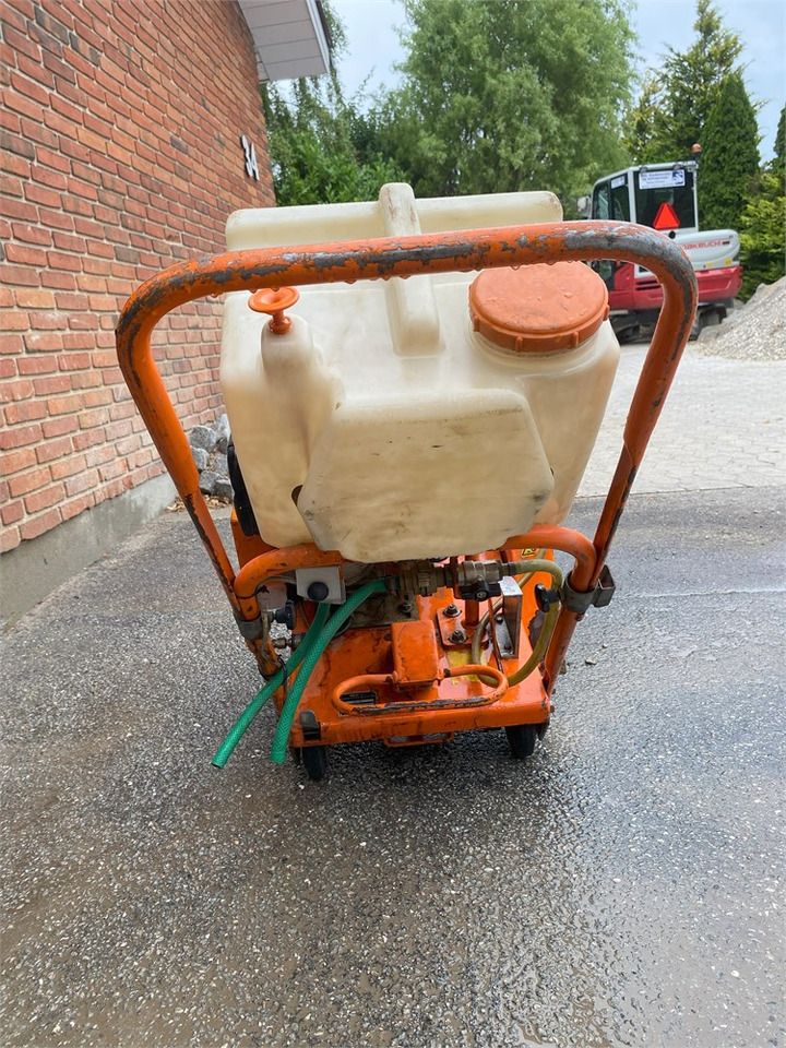 Gölz FS 170 - Construcción de carreteras: foto 3 Gölz FS 170 - Construcción de carreteras: foto 3