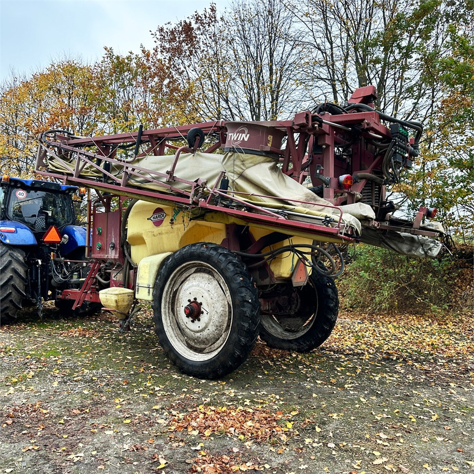 Hardi -Twin cm plus 32 - Pulverizador: foto 4 Hardi -Twin cm plus 32 - Pulverizador: foto 4
