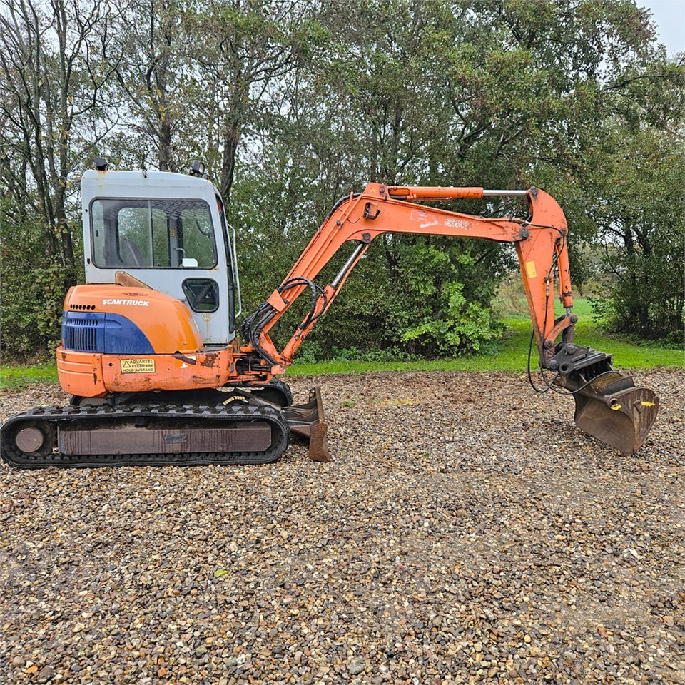 Hitachi FH50 U - Miniexcavadora: foto 1 Hitachi FH50 U - Miniexcavadora: foto 1