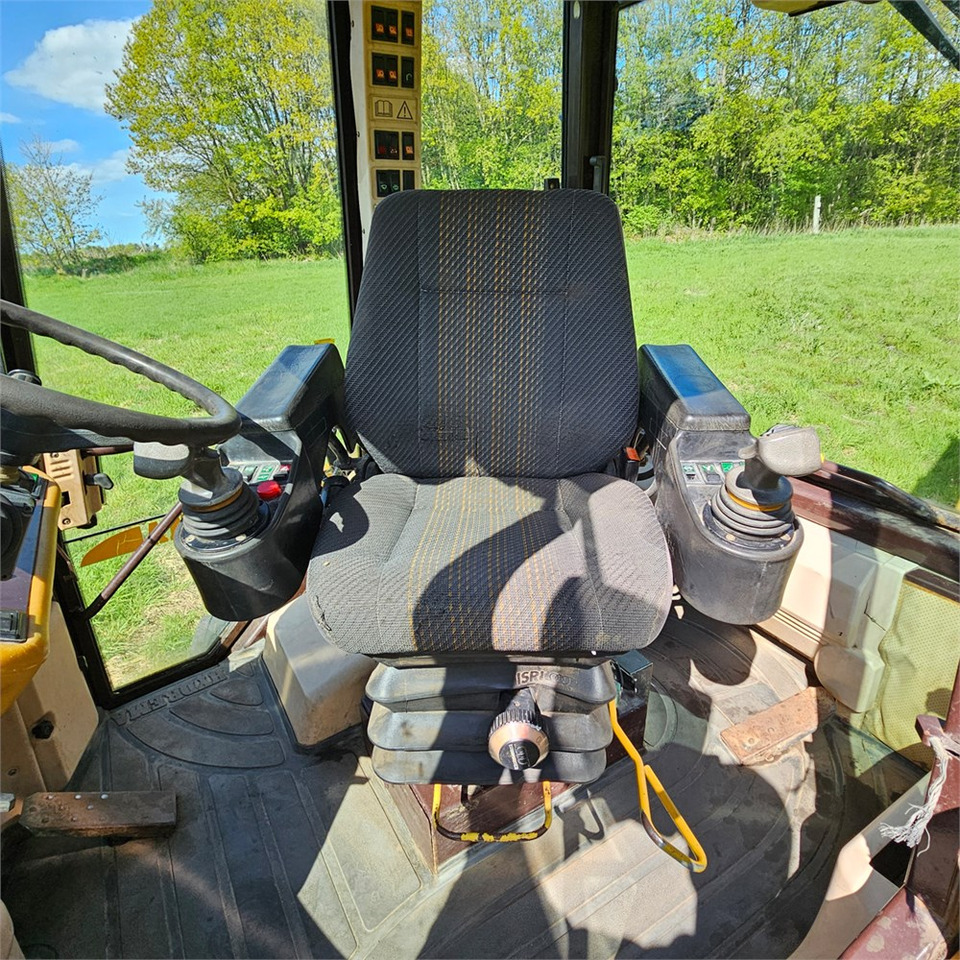 Retroexcavadora Hydrema 906C: foto 12