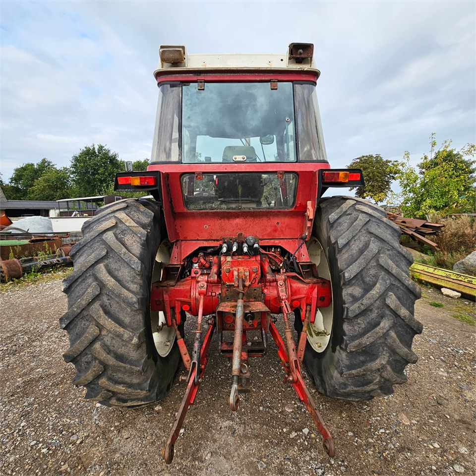 IH 1056 XL 2 WD - Tractor: foto 5 IH 1056 XL 2 WD - Tractor: foto 5