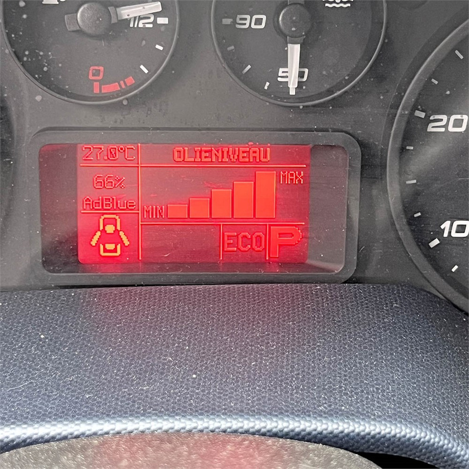 Furgón Iveco 35s18: foto 17