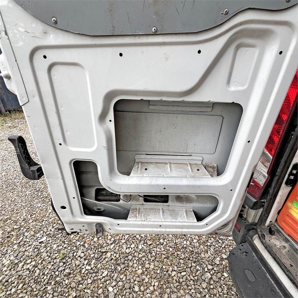 Furgón Iveco 35s18: foto 38