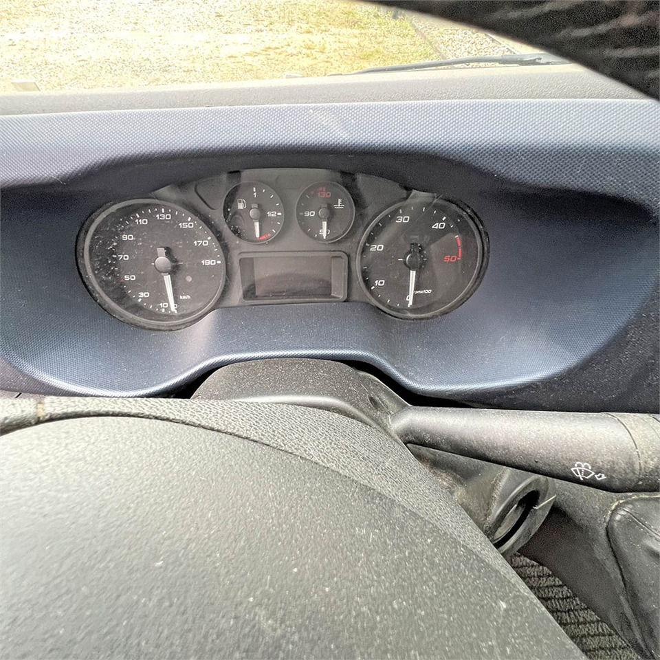 Furgón Iveco 35s18: foto 20