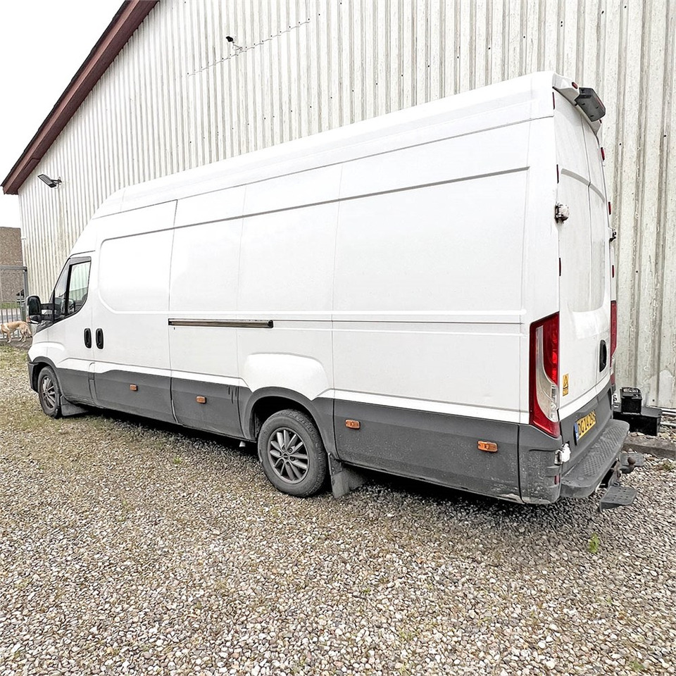 Furgón Iveco 35s18: foto 6