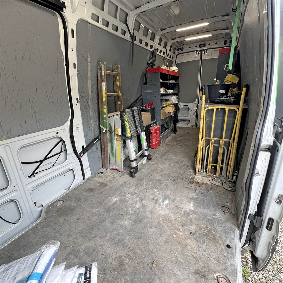 Furgón Iveco 35s18: foto 31
