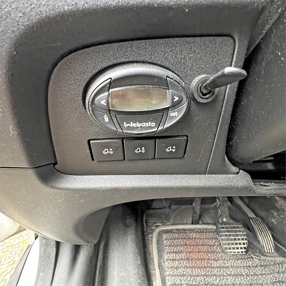 Furgón Iveco 35s18: foto 26