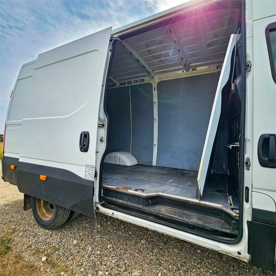 Iveco DAILY - Furgón: foto 5 Iveco DAILY - Furgón: foto 5