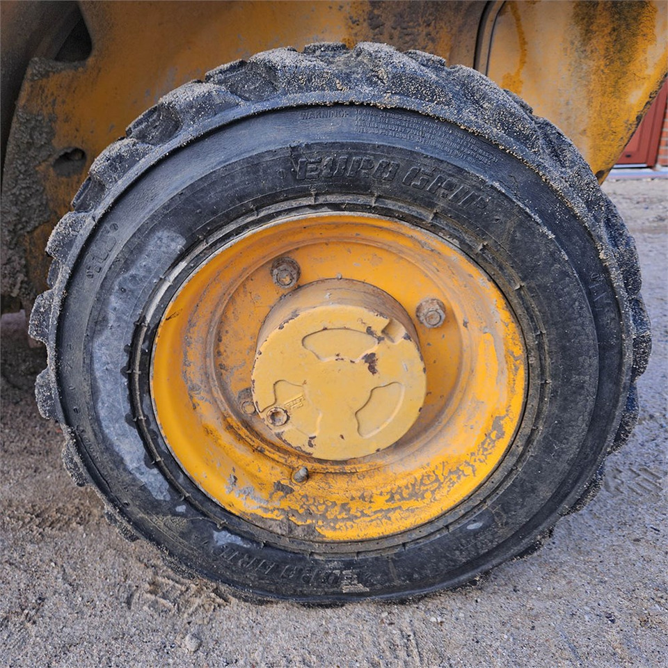 Manipulador telescópico JCB 520-40: foto 50