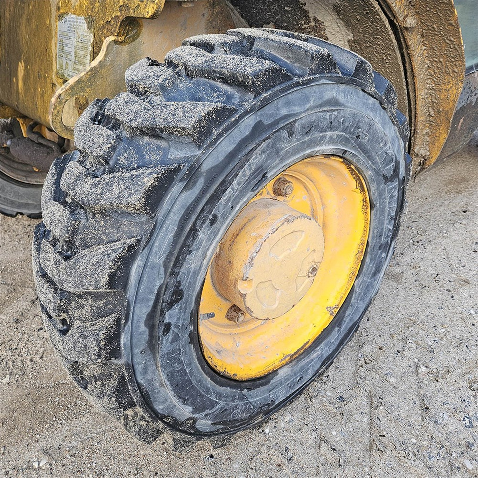 Manipulador telescópico JCB 520-40: foto 48